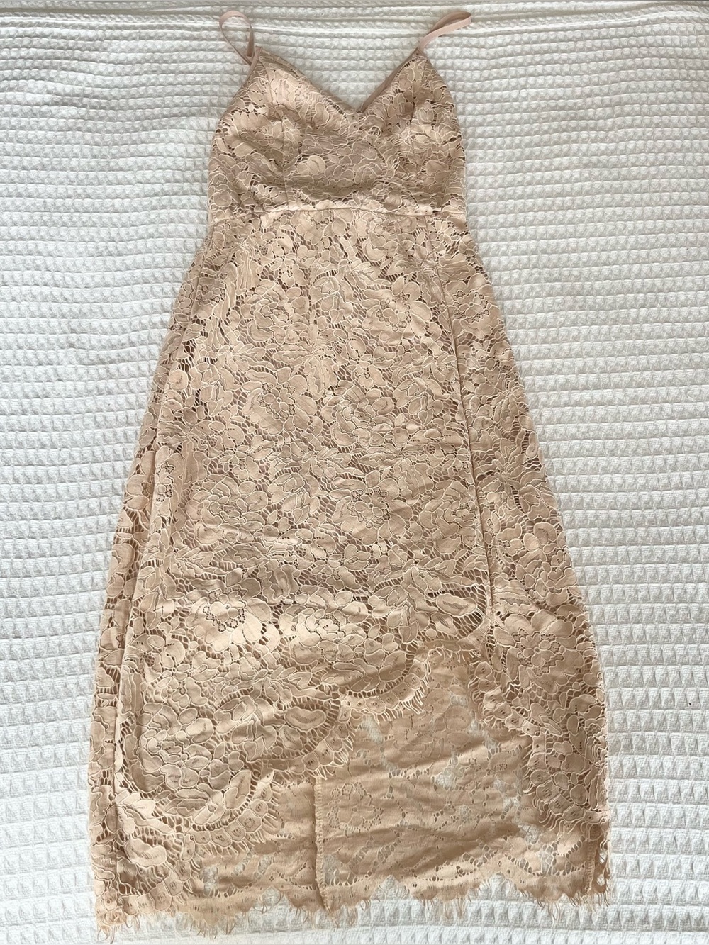 Mystic Nude Lace Midi Dress size medium